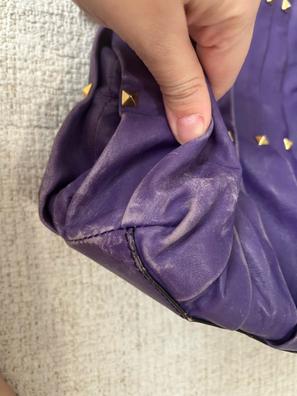 Purple Studded Valentino bag ASO Jenny Humphrey - Picture 4 of 16